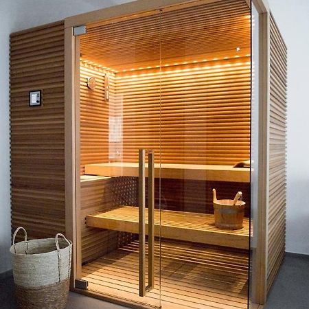 A Casa Di Ru, Bellissimo Appartamento Con Sauna モノーポリ エクステリア 写真